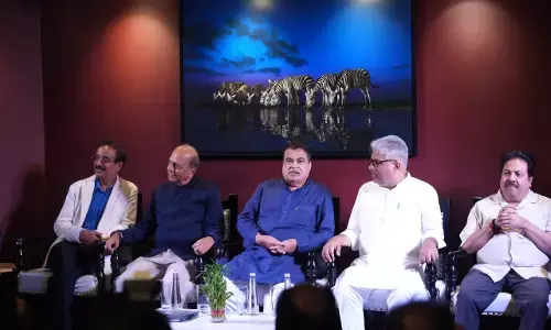 डॉ रमाकांत पांडा की प्रदर्शनी हार्टबीट्स संपन्न, गडकरी की प्रेरणा से किया आयोजन डॉ रमाकांत पांडा की प्रदर्शनी हार्टबीट्स संपन्न, गडकरी की प्रेरणा से किया आयोजन