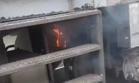 भुसावल-भादली सेक्शन में पुष्पक एक्सप्रेस रुकी, रेल प्रशासन की सतर्कता से यात्री सुरक्षित