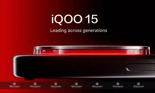 iQOO 15 में वायरलेस चार्जिंग सपोर्ट की हुई पुष्टि, संभावित कीमत ऑनलाइन हुई लीक