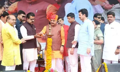 इंदौर स्वच्छता के साथ अन्य क्षेत्रों में भी तेजी से आगे बढ़े - मुख्यमंत्री डॉ. यादव इंदौर स्वच्छता के साथ अन्य क्षेत्रों में भी तेजी से आगे बढ़े - मुख्यमंत्री डॉ. यादव