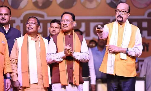 दशहरा केवल रावण दहन का पर्व नहीं, बल्कि जीवन का संदेश है – राज्यपाल डेका दशहरा केवल रावण दहन का पर्व नहीं, बल्कि जीवन का संदेश है – राज्यपाल डेका