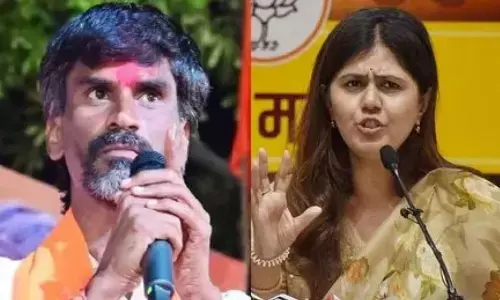 कोई तुम्हारा राजनीतिक करियर बचाने... फडणवीस सरकार में मंत्री को मनोज जरांगे ने दी चेतावनी कोई तुम्हारा राजनीतिक करियर बचाने... फडणवीस सरकार में मंत्री को मनोज जरांगे ने दी चेतावनी