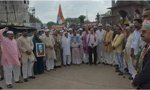 जिला कांग्रेस द्वारा मनाई गई राष्ट्रपिता महात्मा गांधी व पूर्व प्रधानमंत्री लाल बहादुर शास्त्री की जयंती जिला कांग्रेस द्वारा मनाई गई राष्ट्रपिता महात्मा गांधी व पूर्व प्रधानमंत्री लाल बहादुर शास्त्री की जयंती