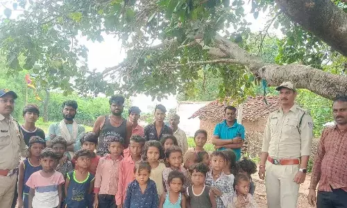 वन्य प्राणी संरक्षण सप्ताह 2025 के उपलक्ष्य में आयोजित हुईं विविध गतिविधियाँ, वनकर्मियों ने स्कूली बच्चों को दिया वन चालीसा का मंत्र वन्य प्राणी संरक्षण सप्ताह 2025 के उपलक्ष्य में आयोजित हुईं विविध गतिविधियाँ, वनकर्मियों ने स्कूली बच्चों को दिया वन चालीसा का मंत्र