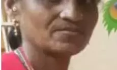 पैदल यात्रा में वाहन जा घुसा, एक महिला की मौत – चार बुरी तरह घायल पैदल यात्रा में वाहन जा घुसा, एक महिला की मौत – चार बुरी तरह घायल