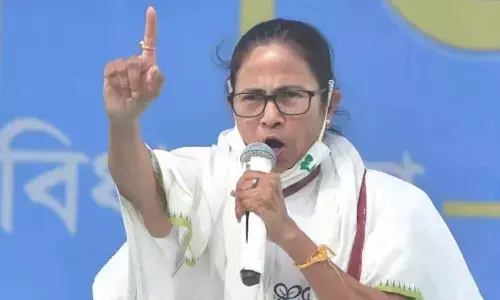 पश्चिम बंगाल में हो रही भारी बारिश के बीच ममता बनर्जी का बयान आया सामने, कहा- हमने सभी पर्यटकों को... पश्चिम बंगाल में हो रही भारी बारिश के बीच ममता बनर्जी का बयान आया सामने, कहा- हमने सभी पर्यटकों को...