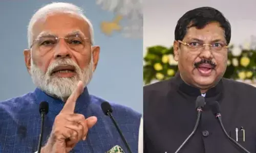 ऐसी स्थिति में चीफ जस्टिस बीआर गवई... पीएम मोदी ने सीजेआई पर जूता फेंक के मामले में क्या बोले? ऐसी स्थिति में चीफ जस्टिस बीआर गवई... पीएम मोदी ने सीजेआई पर जूता फेंक के मामले में क्या बोले?