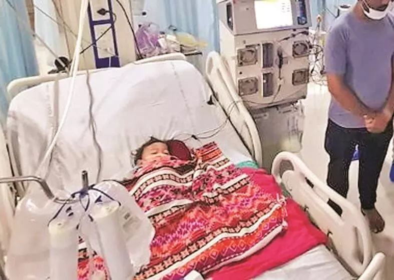 कफ सिरप से गंभीर बच्चे को मेडिकल से एम्स में किया शिफ्ट कफ सिरप से गंभीर बच्चे को मेडिकल से एम्स में किया शिफ्ट