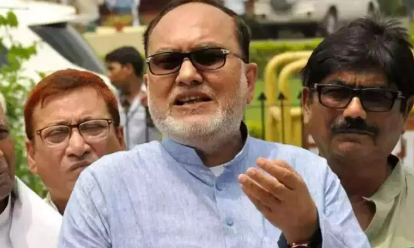 RJD ने महागठबंधन के मुख्यमंत्री चेहरे को लेकर दिया बड़ा बयान, पार्टी नेता सिद्दीकी ने तेजस्वी यादव के नाम का जिक्र करते हुए कही ये बात RJD ने महागठबंधन के मुख्यमंत्री चेहरे को लेकर दिया बड़ा बयान, पार्टी नेता सिद्दीकी ने तेजस्वी यादव के नाम का जिक्र करते हुए कही ये बात