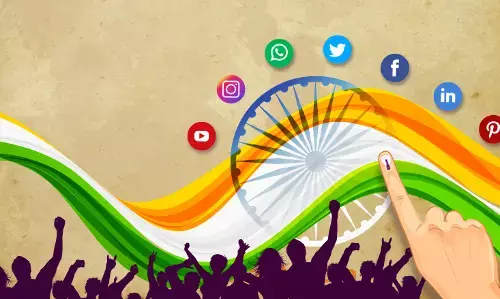 सोशल मीडिया पर है चुनाव आयोग की नजर, पोस्ट पर भी लागू हुई आदर्श आचार संहिता सोशल मीडिया पर है चुनाव आयोग की नजर, पोस्ट पर भी लागू हुई आदर्श आचार संहिता