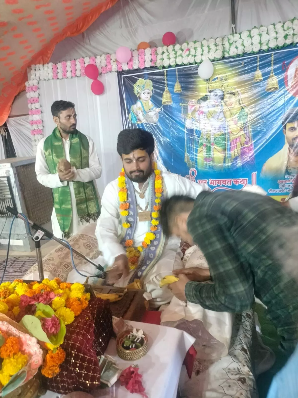 रुकमणी-श्रीकृष्ण विवाह भजनों ने बांधा समा, श्रद्धा व उत्साह से उमड़े भक्त रुकमणी-श्रीकृष्ण विवाह भजनों ने बांधा समा, श्रद्धा व उत्साह से उमड़े भक्त