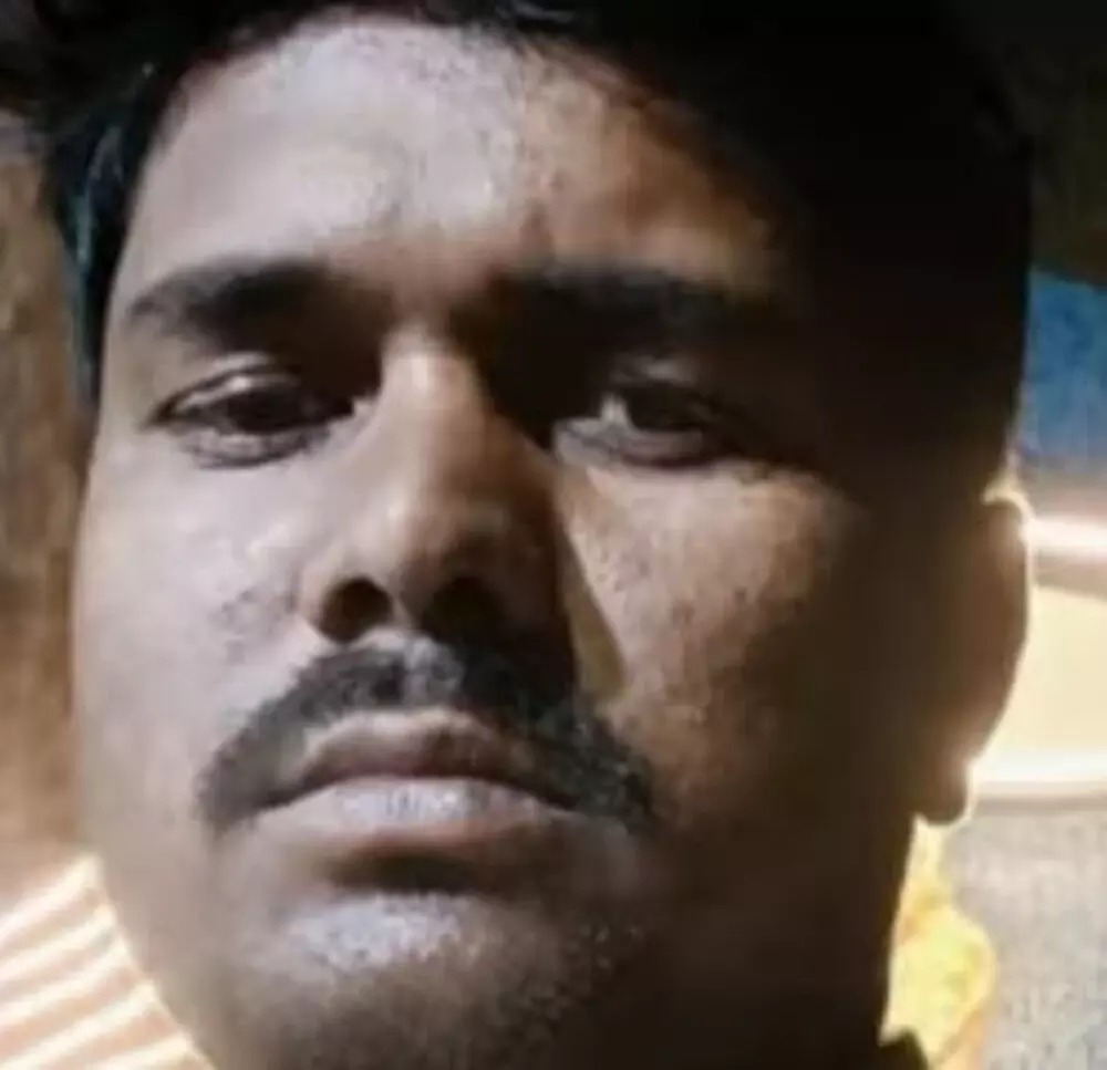 मोबाइल पर बोलने से टोका तो होमगार्ड को मौत के घाट उतारा मोबाइल पर बोलने से टोका तो होमगार्ड को मौत के घाट उतारा
