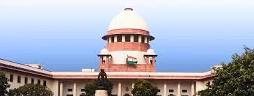 कैदियों को मताधिकार देने संबंधी पीआईएल पर केंद्र और चुनाव आयोग को नोटिस जारी कर मांगा जवाब कैदियों को मताधिकार देने संबंधी पीआईएल पर केंद्र और चुनाव आयोग को नोटिस जारी कर मांगा जवाब