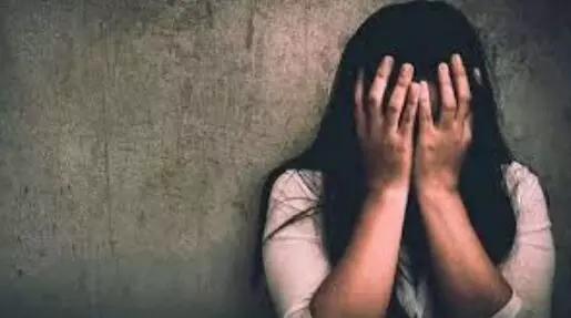 आरजी कर मेडिकल कॉलेज के बाद अब MBBS की छात्रा से रेप, पुलिस ने दर्ज किया मामला, जानें पीड़िता की आपबीती आरजी कर मेडिकल कॉलेज के बाद अब MBBS की छात्रा से रेप, पुलिस ने दर्ज किया मामला, जानें पीड़िता की आपबीती