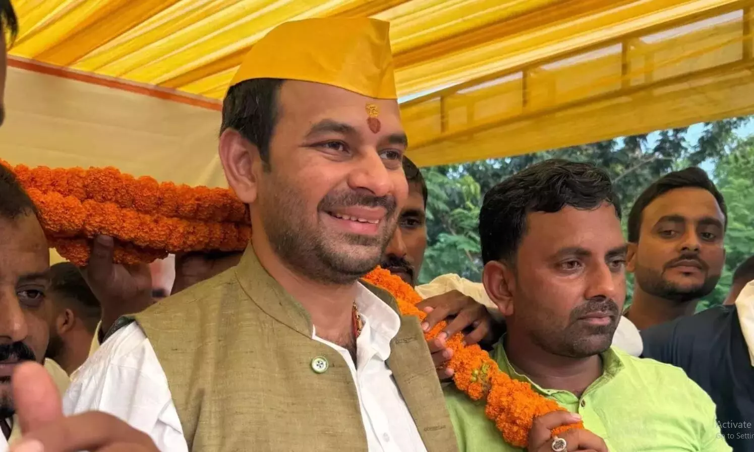 तेज प्रताप यादव की पार्टी ने उम्मीदवारों की जारी की पहली सूची, इस सीट से लड़ेंगे चुनाव तेज प्रताप यादव की पार्टी ने उम्मीदवारों की जारी की पहली सूची, इस सीट से लड़ेंगे चुनाव
