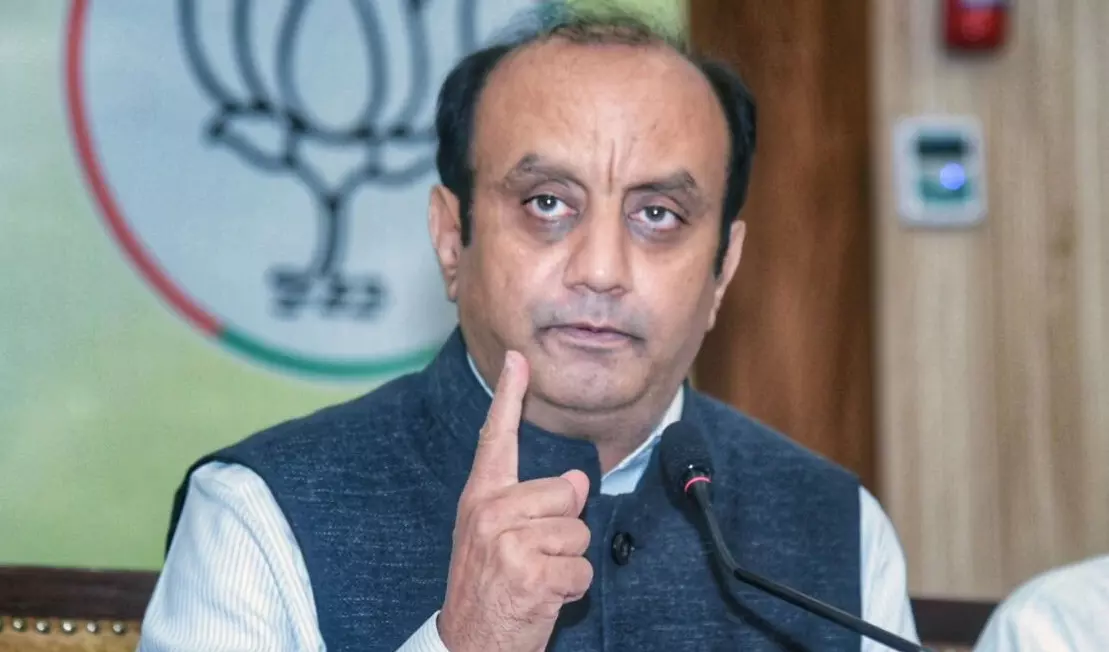 बीजेपी सांसद सुधांशु त्रिवेदी का कांग्रेस पर तीखा हमला, निम्न स्तर की राजनीति करने का लगाया आरोप बीजेपी सांसद सुधांशु त्रिवेदी का कांग्रेस पर तीखा हमला, निम्न स्तर की राजनीति करने का लगाया आरोप