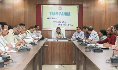 समयसीमा में हितग्राहियों को मिले राशन, कलेक्टर ने दी सख्त हिदायत समयसीमा में हितग्राहियों को मिले राशन, कलेक्टर ने दी सख्त हिदायत