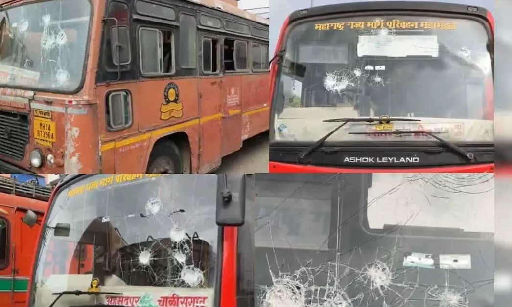 केज में विरोध प्रदर्शन हुआ हिंसक, युवाओं ने किया पथराव - एसटी बस क्षतिग्रस्त, कई घायल केज में विरोध प्रदर्शन हुआ हिंसक, युवाओं ने किया पथराव - एसटी बस क्षतिग्रस्त, कई घायल