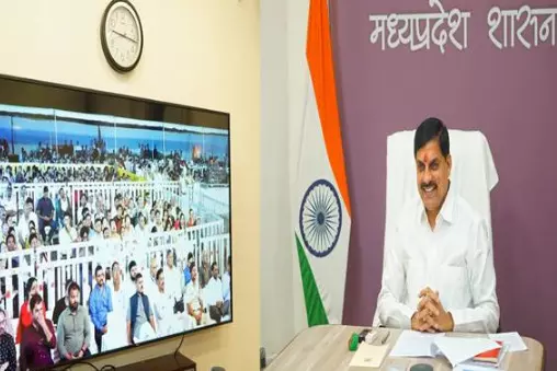 किशोर कुमार गीतों को जीते थे और हरफनमौला कलाकार थे - मुख्यमंत्री डॉ. यादव किशोर कुमार गीतों को जीते थे और हरफनमौला कलाकार थे - मुख्यमंत्री डॉ. यादव