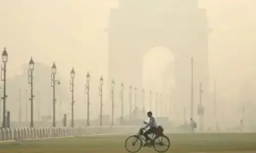 दिल्ली-NCR में  लागू हुई GRAP-1 की पाबंदियां, जानें किन काम पर रहेगी रोक, 15 साल से पुराने पेट्रोल वाहन पर रहेगा