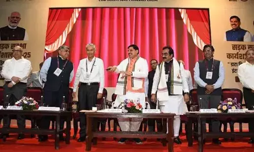 चाहे जितनी जल्दी हो, सड़क सुरक्षा नियमों का पालन अवश्य करें - मुख्यमंत्री डॉ. यादव चाहे जितनी जल्दी हो, सड़क सुरक्षा नियमों का पालन अवश्य करें - मुख्यमंत्री डॉ. यादव