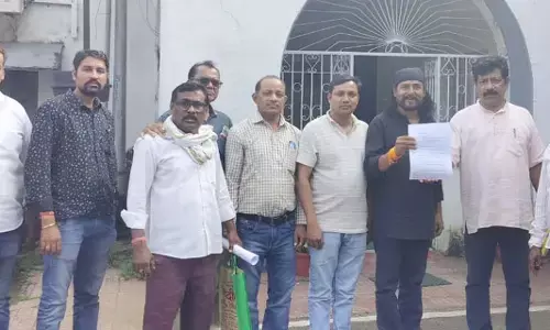 सरकार से चर्चा के लिए प्रकल्पग्रस्तों की 11 सदस्यीय समिति गठित सरकार से चर्चा के लिए प्रकल्पग्रस्तों की 11 सदस्यीय समिति गठित
