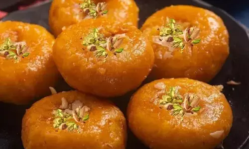 दिवाली के खास त्योहार पर मार्केट जैसी बालूशाही बनानी है घर पर, तो इस खास रेसिपी को जरूर करें ट्राई दिवाली के खास त्योहार पर मार्केट जैसी बालूशाही बनानी है घर पर, तो इस खास रेसिपी को जरूर करें ट्राई