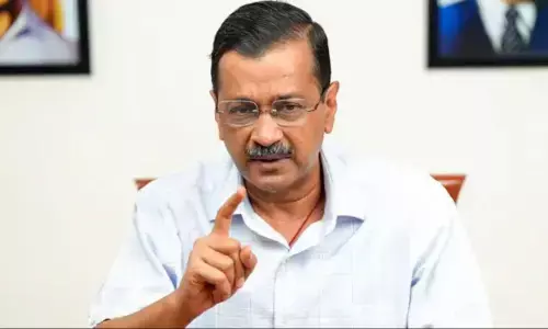 गुजरात के किसान बेहद दुखी हैं और अपने हक मांगने के लिए सड़कों... दिल्ली पूर्व सीएम केजरीवाल ने बीजेपी सरकार को घेरा गुजरात के किसान बेहद दुखी हैं और अपने हक मांगने के लिए सड़कों... दिल्ली पूर्व सीएम केजरीवाल ने बीजेपी सरकार को घेरा