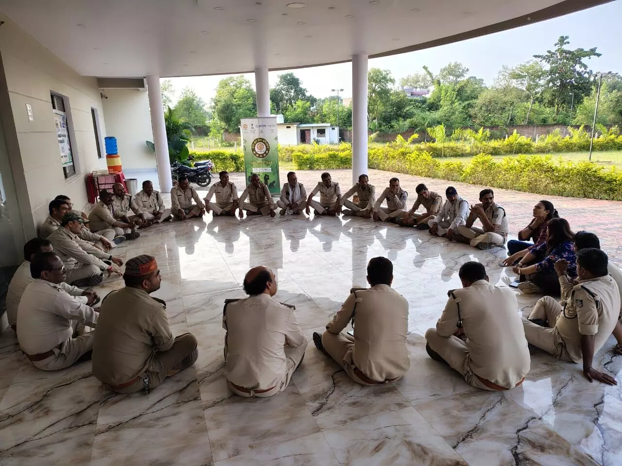 वन कर्मियों के कौशल उन्नयन हेतु दो दिवसीय आवासीय प्रशिक्षण सम्पन्न, बीट प्रबंधन, सामुदायिक सहयोग से प्रकृति संरक्षण के बताये गए तरीके वन कर्मियों के कौशल उन्नयन हेतु दो दिवसीय आवासीय प्रशिक्षण सम्पन्न, बीट प्रबंधन, सामुदायिक सहयोग से प्रकृति संरक्षण के बताये गए तरीके