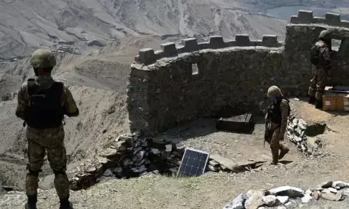 पाकिस्तान तालिबान के लिए अच्छी खबर, तनाव के बीच सीजफायर समझौता बढ़ा आगे, अब दोनों देशों के बीच यहां होगी बातचीत पाकिस्तान तालिबान के लिए अच्छी खबर, तनाव के बीच सीजफायर समझौता बढ़ा आगे, अब दोनों देशों के बीच यहां होगी बातचीत