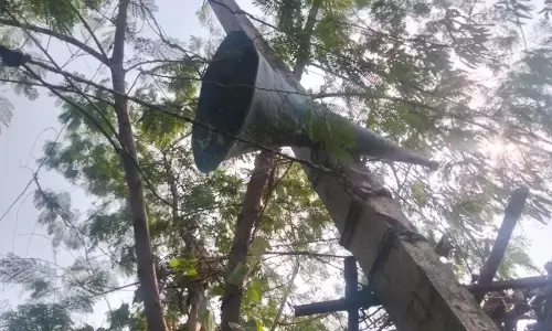 लाउडस्पीकर उतारने को लेकर दो पक्षों में विवाद युवक के साथ मारपीट लाउडस्पीकर उतारने को लेकर दो पक्षों में विवाद युवक के साथ मारपीट
