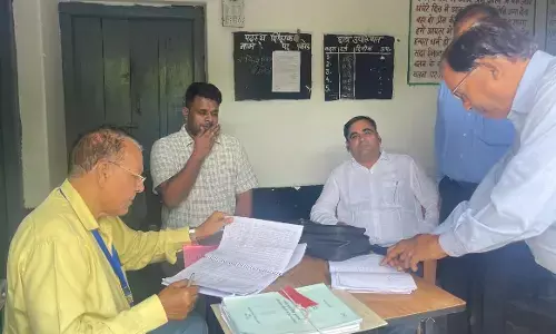 अजयगढ में किया गया मतदाता सूची पुनरीक्षण कार्य का निरीक्षण अजयगढ में किया गया मतदाता सूची पुनरीक्षण कार्य का निरीक्षण
