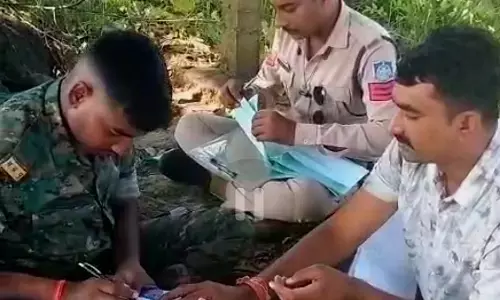 अज्ञात कारणों के चलते नवयुवक ने फांसी लगाकर की आत्महत्या अज्ञात कारणों के चलते नवयुवक ने फांसी लगाकर की आत्महत्या