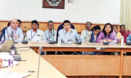 मतदाता सूची तैयार करने अधिकारियों को प्रशिक्षण, निर्धारित समय में करना होगा काम मतदाता सूची तैयार करने अधिकारियों को प्रशिक्षण, निर्धारित समय में करना होगा काम