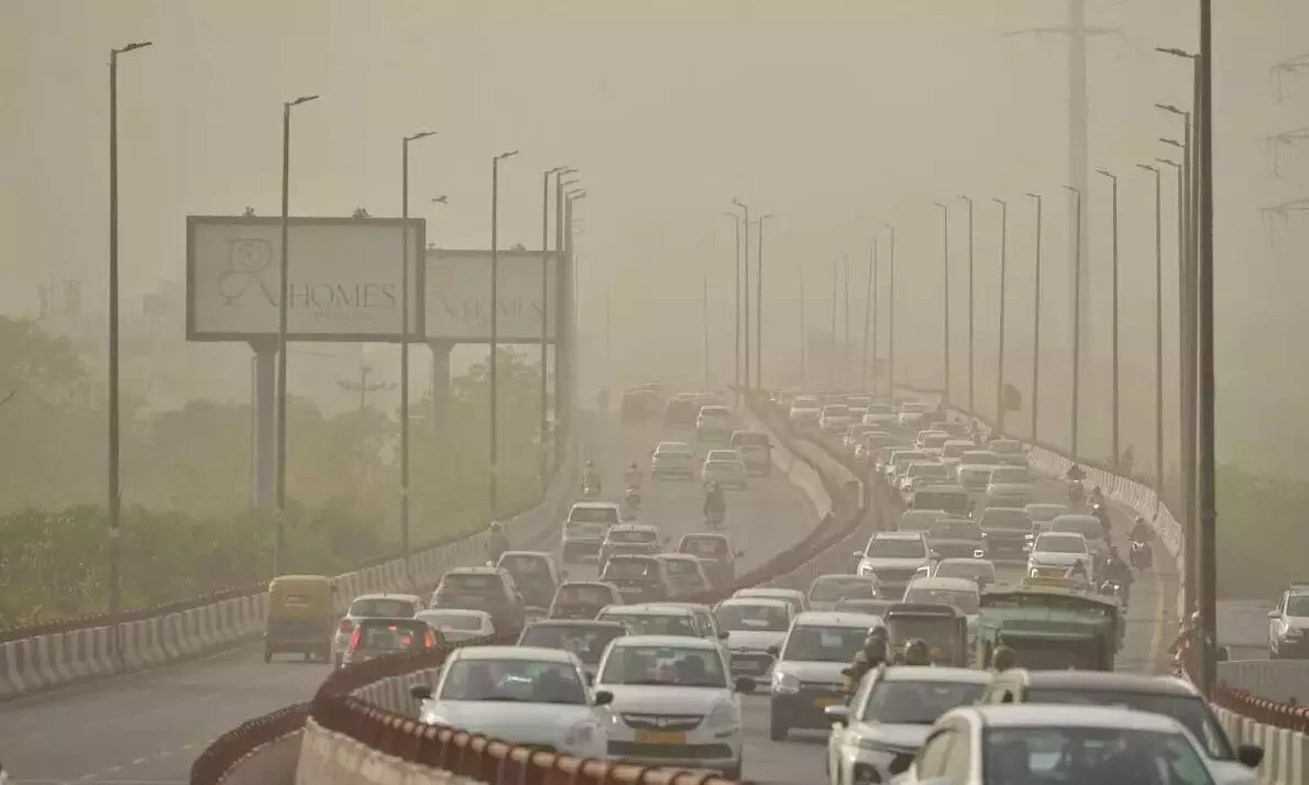 दिल्ली में छाएगी धुंध की चादर, दिवाली के अगले दिन कैसा रहेगा देशभर का मौसम? चक्रवात का भी अलर्ट जारी