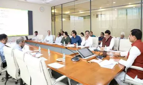 किसानों को भावांतर योजना से जुड़ी सम्पूर्ण प्रक्रिया में कोई असुविधा न आने दें - मुख्यमंत्री डॉ. यादव किसानों को भावांतर योजना से जुड़ी सम्पूर्ण प्रक्रिया में कोई असुविधा न आने दें - मुख्यमंत्री डॉ. यादव