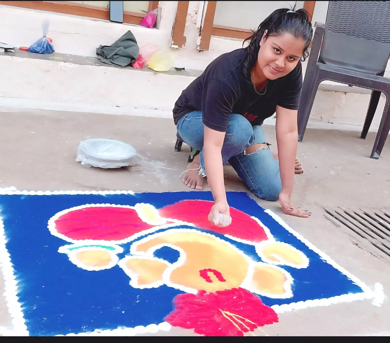दीपोत्सव पर मनाई रंगोली रही आकर्षण का केन्द्र दीपोत्सव पर मनाई रंगोली रही आकर्षण का केन्द्र