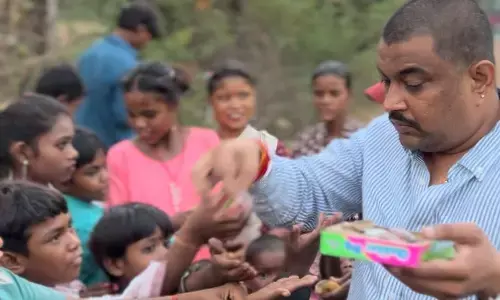 युवक कांग्रेस अध्यक्ष स्वतंत्र प्रभाकर अवस्थी ने मानसिक दिव्यांग बच्चों के साथ मनाई दिवाली युवक कांग्रेस अध्यक्ष स्वतंत्र प्रभाकर अवस्थी ने मानसिक दिव्यांग बच्चों के साथ मनाई दिवाली