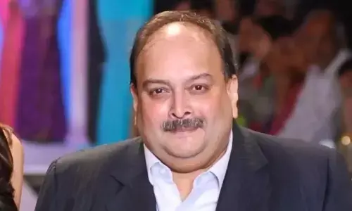प्रत्यर्पण के बाद क्या होगा भगोड़े कारोबारी मेहुल चोकसी का नया ठिकाना? इन तस्वीरों ने कर दिया साफ! प्रत्यर्पण के बाद क्या होगा भगोड़े कारोबारी मेहुल चोकसी का नया ठिकाना? इन तस्वीरों ने कर दिया साफ!