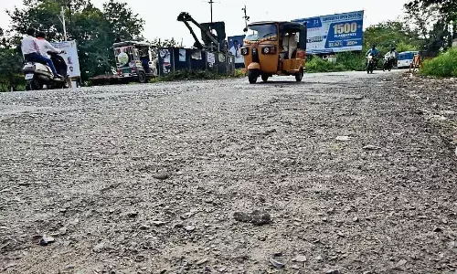 एनओसी मिलने के बाद भी नहीं बना रहे कांचघर चुंगी चौकी से गोकलपुर तक 2 किमी की सड़क एनओसी मिलने के बाद भी नहीं बना रहे कांचघर चुंगी चौकी से गोकलपुर तक 2 किमी की सड़क