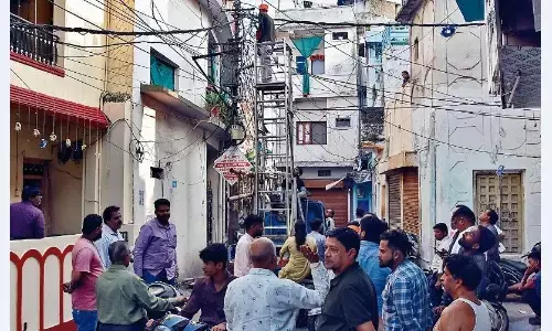 स्मार्ट मीटर में भड़की आग, पूरे घर में फैली