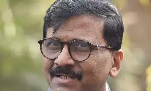 कांग्रेस पहले मुंबई का इतिहास समझे, गठबंधन के लिए आलाकमान से बात करेंगे- राऊत कांग्रेस पहले मुंबई का इतिहास समझे, गठबंधन के लिए आलाकमान से बात करेंगे- राऊत