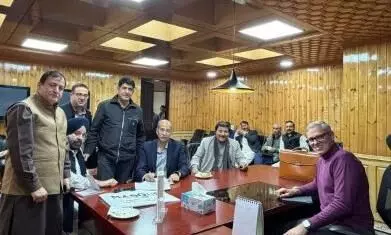 जम्मू-कश्मीर में हुआ राज्यसभा चुनाव के परिणाम घोषित , 4 में से 3 पर NC, 1 सीट पर BJP की हुई जीत जम्मू-कश्मीर में हुआ राज्यसभा चुनाव के परिणाम घोषित , 4 में से 3 पर NC, 1 सीट पर BJP की हुई जीत
