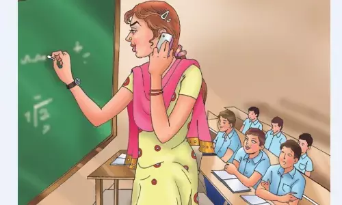 सरकार से 10 हजार वसूले पर ई-अटेंडेंस से परहेज सरकार से 10 हजार वसूले पर ई-अटेंडेंस से परहेज