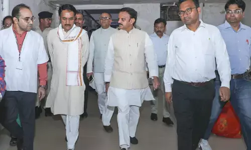 उपमुख्यंमत्री ने जिला चिकित्सालय का भ्रमण कर देखी व्यवस्थाएं उपमुख्यंमत्री ने जिला चिकित्सालय का भ्रमण कर देखी व्यवस्थाएं