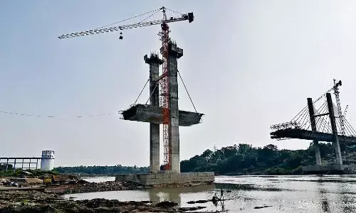 चार साल से बन रहा लम्हेटा का केबल स्टे ब्रिज पूरी तरह तैयार होने में अभी दो साल और लगेंगे चार साल से बन रहा लम्हेटा का केबल स्टे ब्रिज पूरी तरह तैयार होने में अभी दो साल और लगेंगे