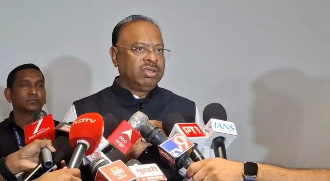 बावनकुले ने कहा - मोदी- शिंदे की मुलाकात राजनीतिक नहीं, बोगस ओबीसी प्रमाणपत्र का सबूत दें, कार्रवाई करेंगे बावनकुले ने कहा - मोदी- शिंदे की मुलाकात राजनीतिक नहीं, बोगस ओबीसी प्रमाणपत्र का सबूत दें, कार्रवाई करेंगे