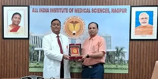 एआईआईएमएस पीडियाट्रिक वार्ड के नन्हे बच्चों के साथ मनाया दीपावली का उत्सव एआईआईएमएस पीडियाट्रिक वार्ड के नन्हे बच्चों के साथ मनाया दीपावली का उत्सव