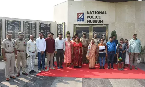 सीआईएसएफ ने राष्ट्रीय पुलिस स्मारक नईदिल्ली में शूरवीरों को किया सम्मानित सीआईएसएफ ने राष्ट्रीय पुलिस स्मारक नईदिल्ली में शूरवीरों को किया सम्मानित