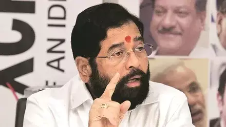 केंद्रीय मंत्री मोहोल और धंगेकर के बीच विवाद में एकनाथ शिंदे ने की मध्यस्थता, बोले - मतभेद नहीं होना चाहिए केंद्रीय मंत्री मोहोल और धंगेकर के बीच विवाद में एकनाथ शिंदे ने की मध्यस्थता, बोले - मतभेद नहीं होना चाहिए